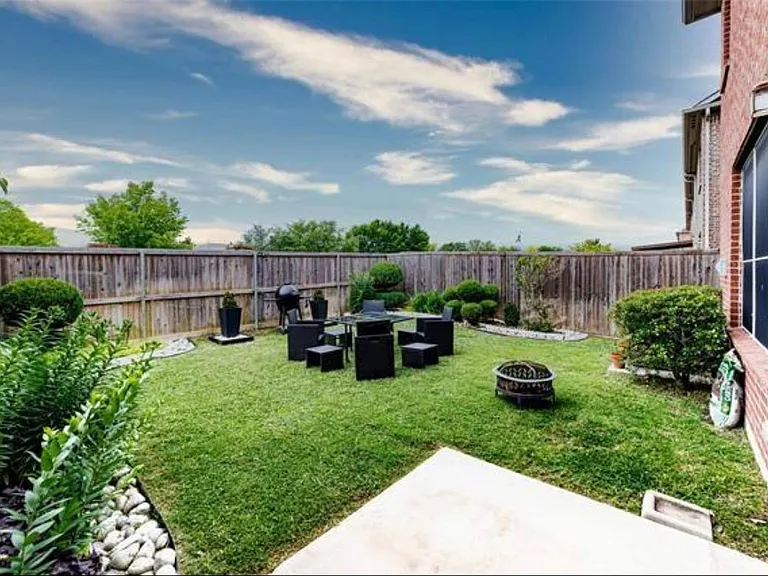 460 Hunt Dr — Photo 22