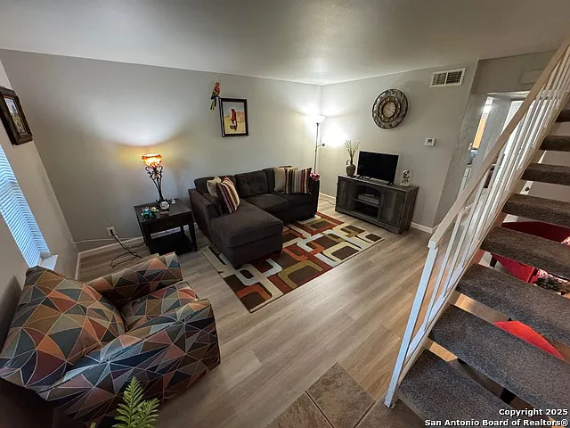 2811 Woodbury Dr #201 — Photo 7