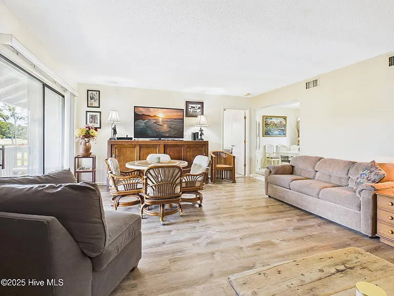 250 Sugar Gum Ln #201 — Photo 5