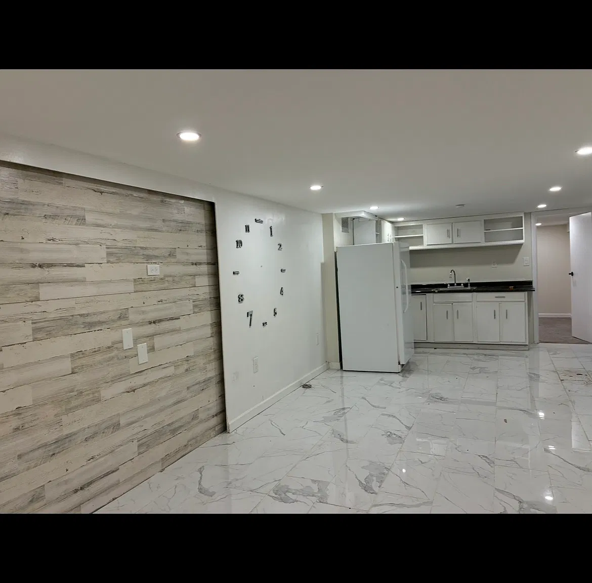 422 Troy Schenectady Rd — Photo 1
