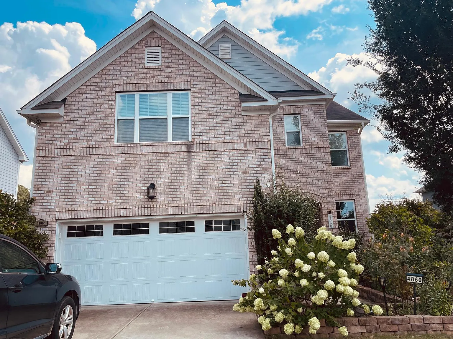 4 bed, 2820 sqft, $2,995 — Photo 3