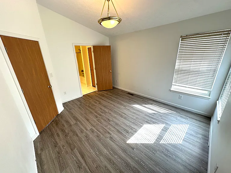 281 Potters Cir — Photo 9