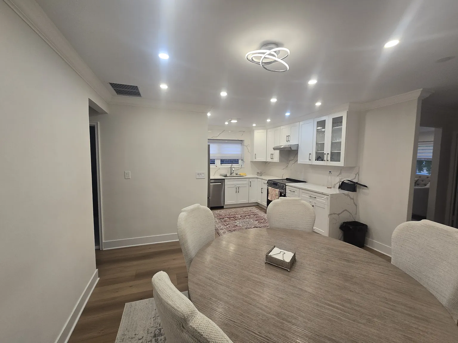 3 bed, $3,800 — Photo 2