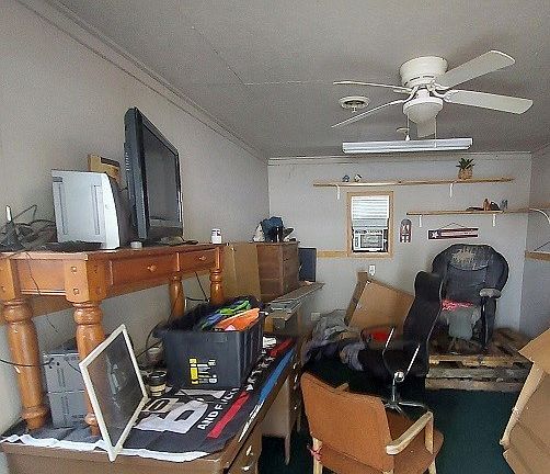 4th image of 327 Market St