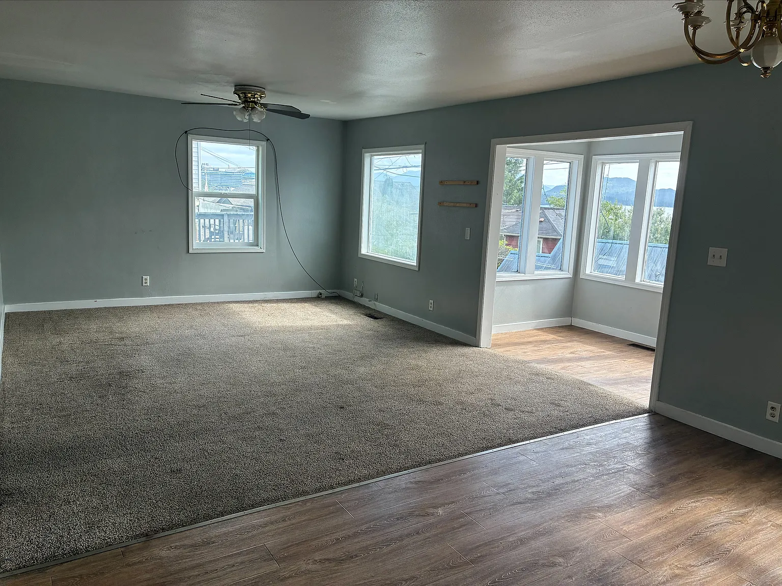 212 Austin Street - 9 — Photo 4