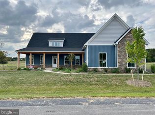 239 Glenaire Rd, Bunker Hill, WV 25413