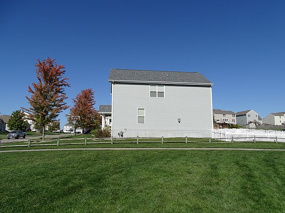 4th image of 2311 Walnut Creek Dr