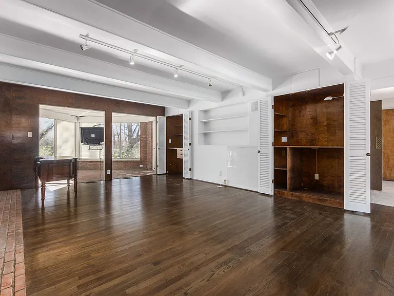 2591 Charing Rd #E — Photo 25