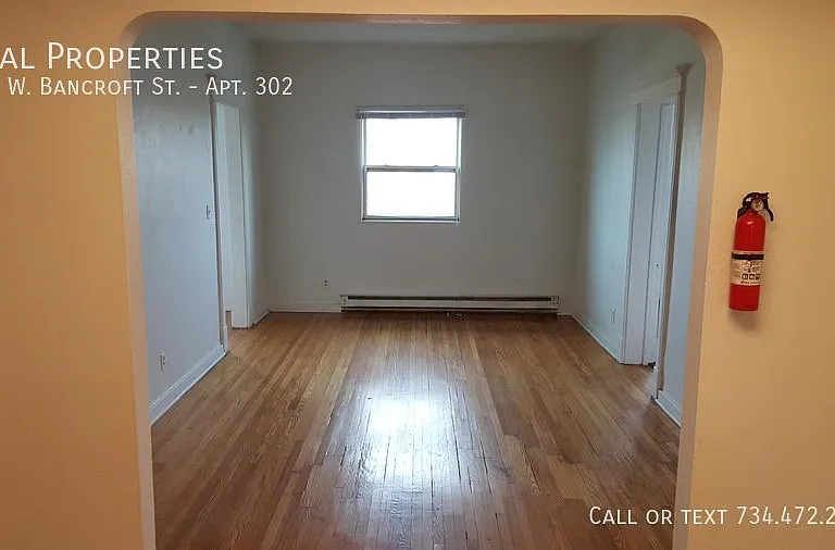409 W Bancroft St #302 — Photo 2