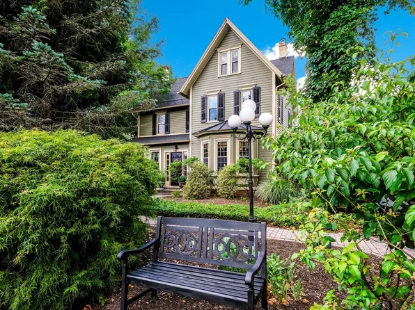 45 E Butler Ave, New Britain, PA 18901