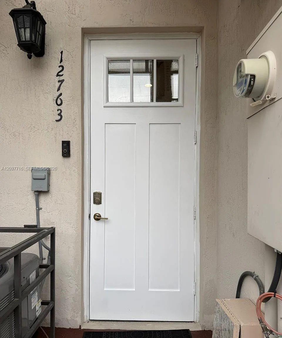 Townhomes On Coconut Palm — Photo 2