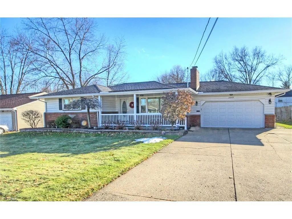 3849 Ayrshire Dr photo 1