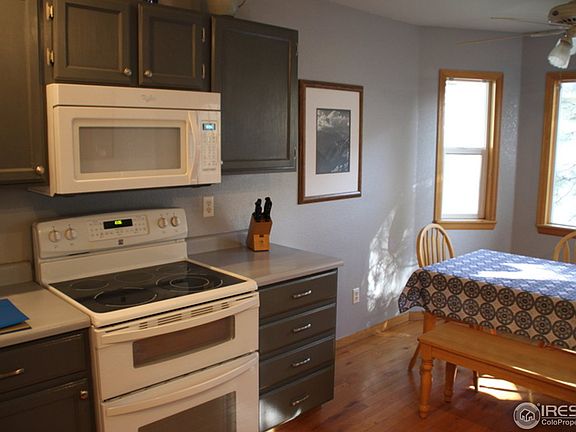 2nd image of 1135 Valley Dr