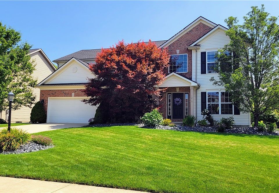 1st image of 1215 W Chase Dr