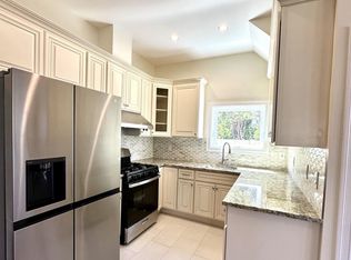 (Undisclosed Address), Staten Island, NY 10305