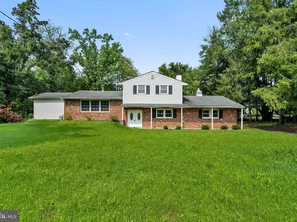 12 Rabbit Hill Rd, West Windsor, NJ 08550