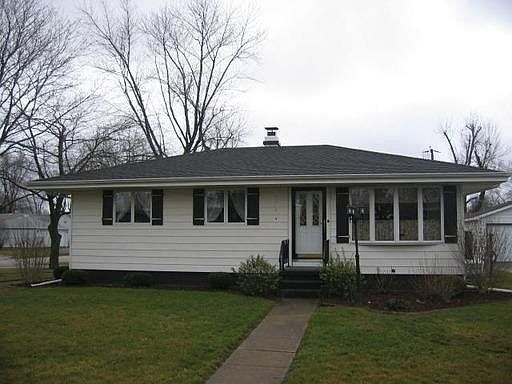 1st image of 26 Saratoga Ln