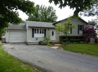 8212 Mallory Ter, Gaithersburg, MD 20879