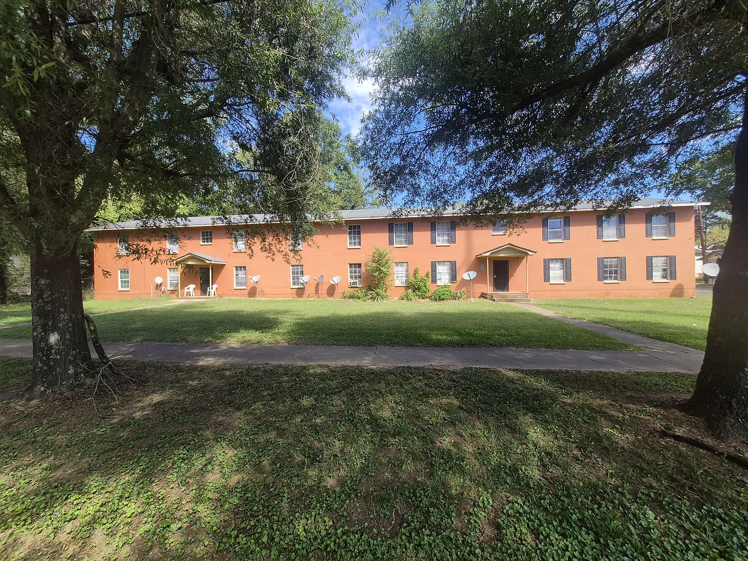 623 E Solomon St — Photo 1