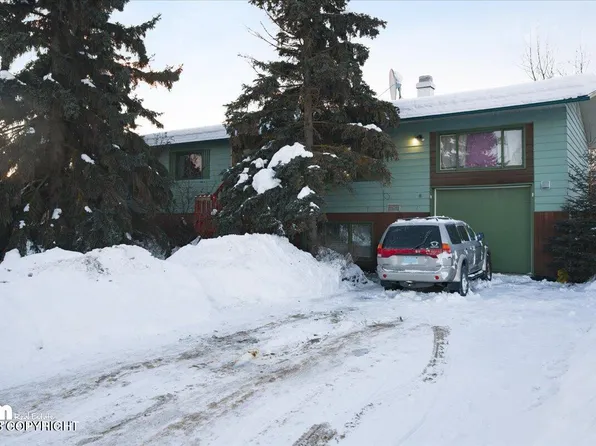 2906 Lily St, Anchorage, AK 99508