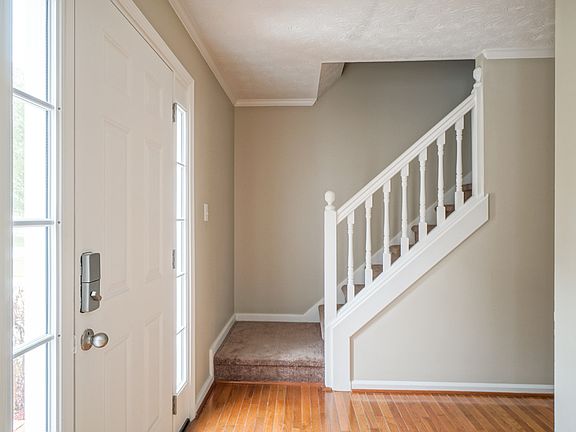 4th image of 515 River Overlook Dr