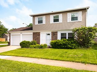 1620 E Bayside Ct, Hoffman Estates, IL 60192