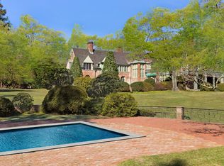 222 Cleft Rd, Mill Neck, NY 11765