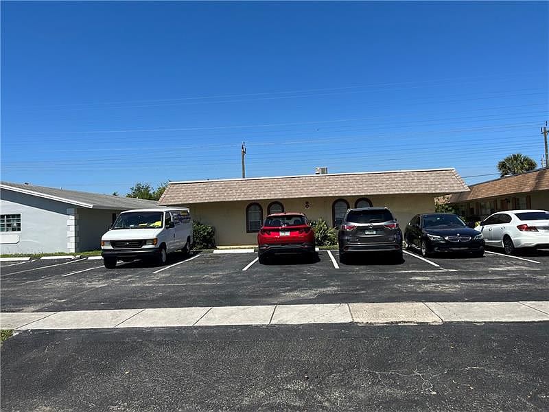 1st image of 671 Kathy Ln #D