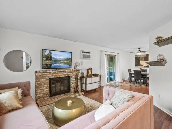 2220 Ridge Dr APT 16, Saint Louis Park, MN 55416