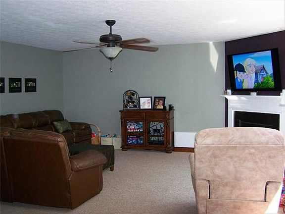 3rd image of 19502 Colvic Ct