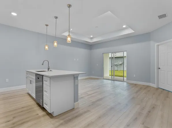 704 Broadway Ave, Lehigh Acres, FL 33972