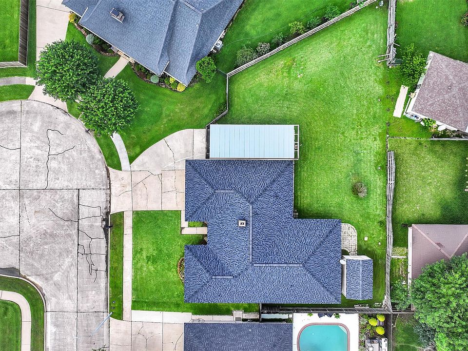 1st image of 905 N Amy Drive