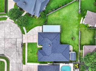 905 N Amy Dr, Deer Park, TX 77536