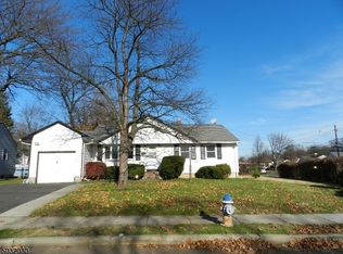 4 Warwick Rd, Hillside, NJ 07205