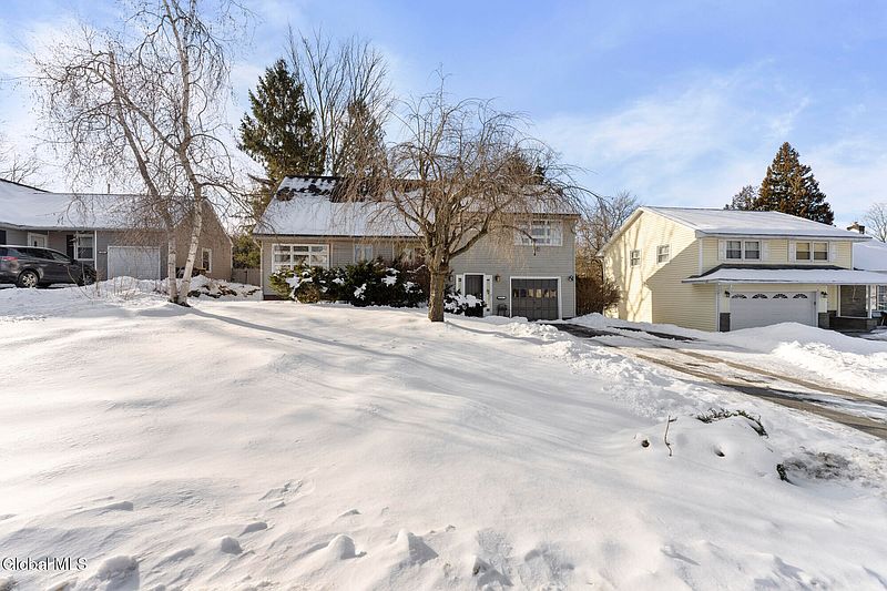 5th image of 2318 Plum Street