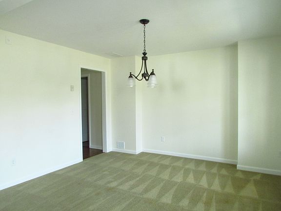 3rd image of 30207 Back Bay Dr