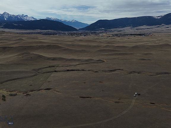 3rd image of 3 Basin Trail Rd