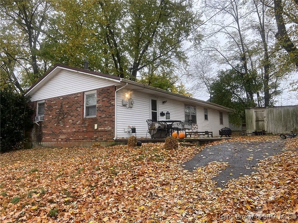 2nd image of 32 N Main Cross Street
