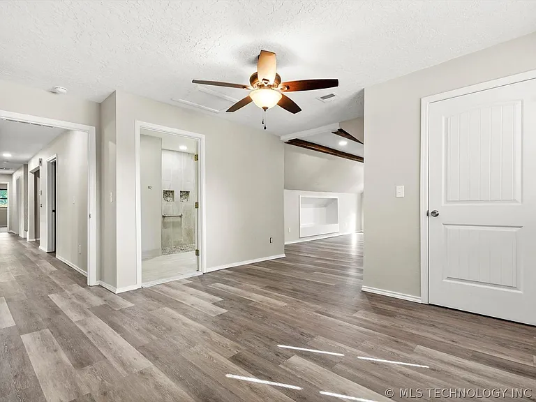 8610 Meadowood Cir — Photo 22