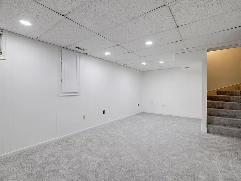 9823 Saint Cloud Ct — Photo 39