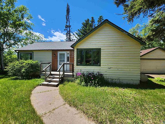 3rd image of 411 2nd Ave W