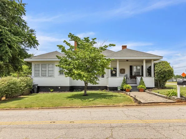 1 Lawrence St, Lyman, SC 29365