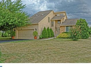 141 Bishop Rd, Mullica Hill, NJ 08062