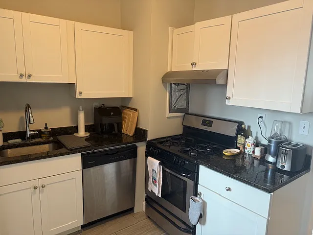51 Linden St — Photo 12