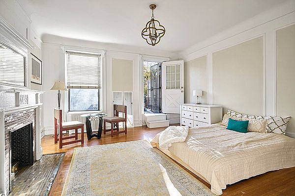 1st image of 68 W 85th St APT 8