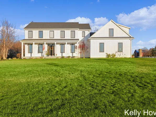 4405 Friesian Ct, Dorr, MI 49323