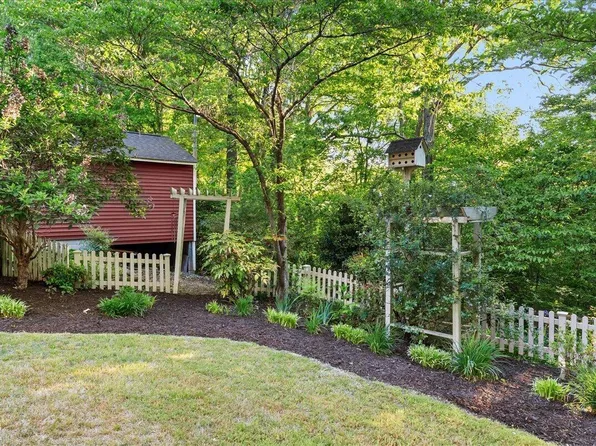84 Weybossett Rd, Henderson, NC 27537