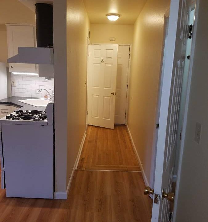 2nd image of 5037 Brooklyn Ave NE APT 9