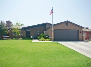 5115 Oswell Park Dr, Bakersfield, CA 93307