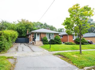 65 Blakemanor Blvd, Toronto, ON M1J 2W6
